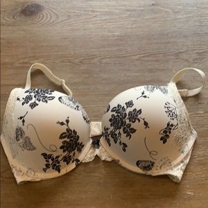 Victoria’s Secret Dream Angela Push up bra 34DD